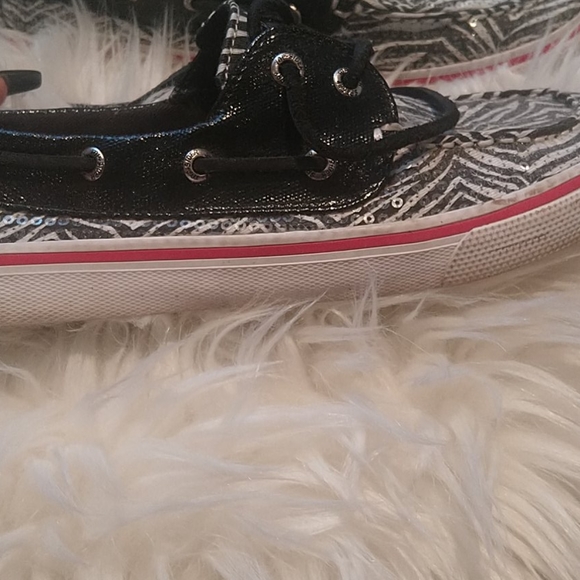 Sperry's - Picture 3 of 3